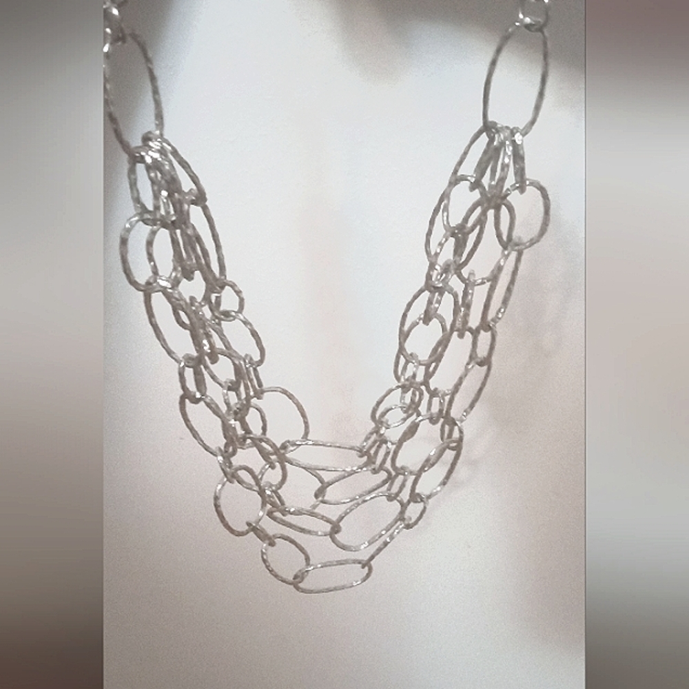 Exaggerated Layers Chain - Picture 6 of 6